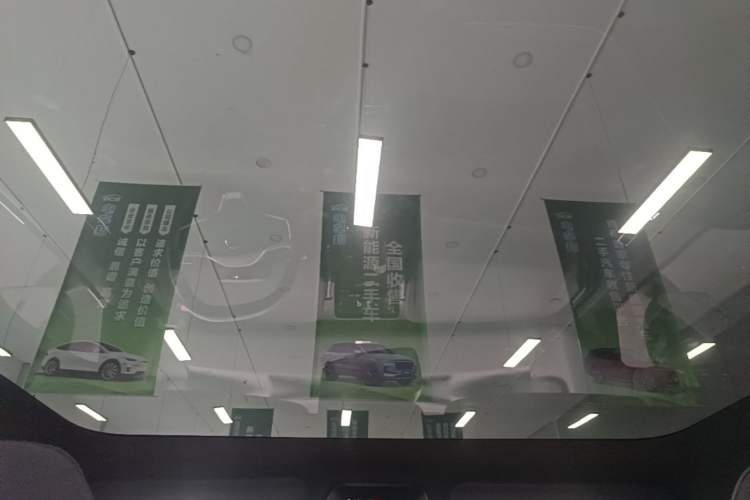Used Volvo EX30 2025 Rear-Drive Long-Range Version Ultra Headliner