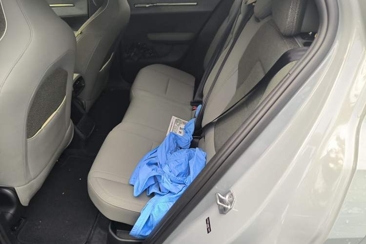 Used Volvo EX30 2025 Rear-Drive Long-Range Plus Model Left Rear Seat