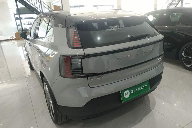Used Volvo EX30 2025 Rear-Drive Long-Range Version Ultra Rear Left 45 Deg
