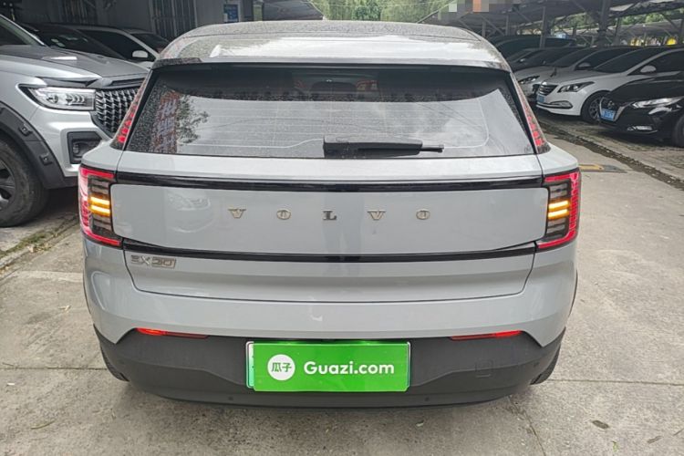 Used Volvo EX30 2025 Rear-Drive Long-Range Version Ultra Rear