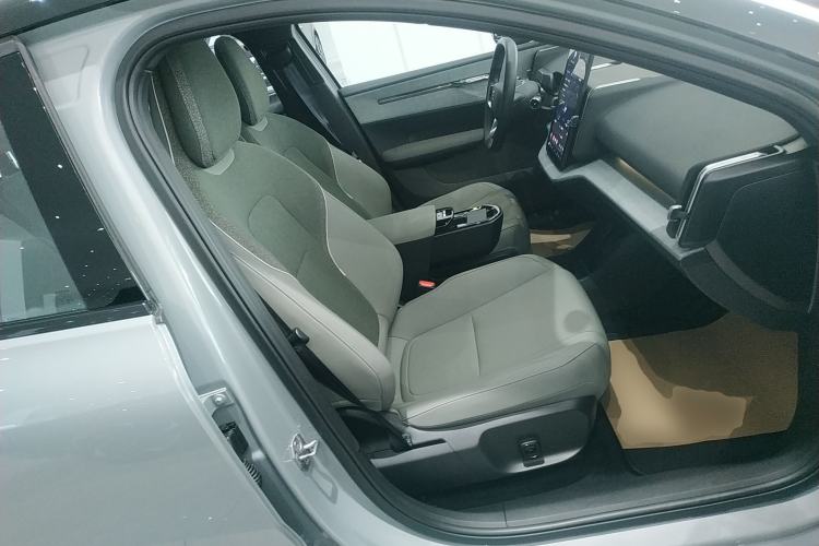 Used Volvo EX30 2025 Rear-Drive Long-Range Version Ultra Right Front Seat