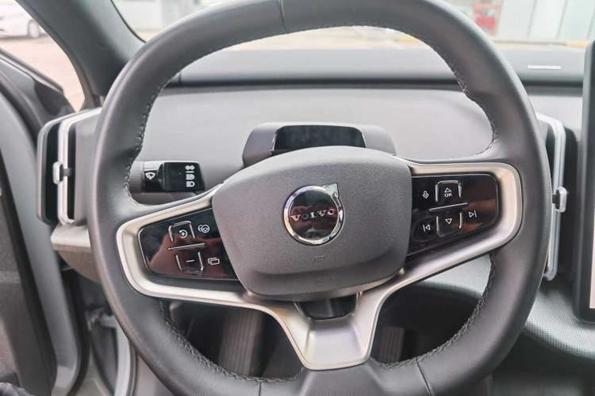Used Volvo EX30 2025 Rear-Drive Long-Range Version Ultra Steering Wheel
