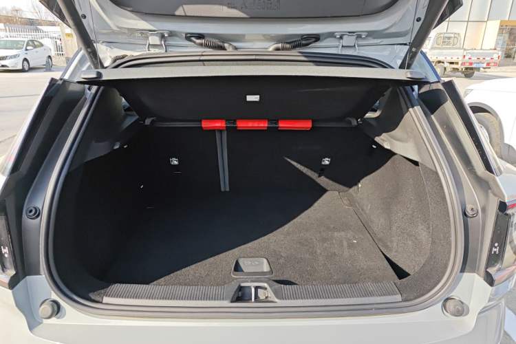 Used Volvo EX30 2025 Rear-Drive Long-Range Version Ultra Trunk