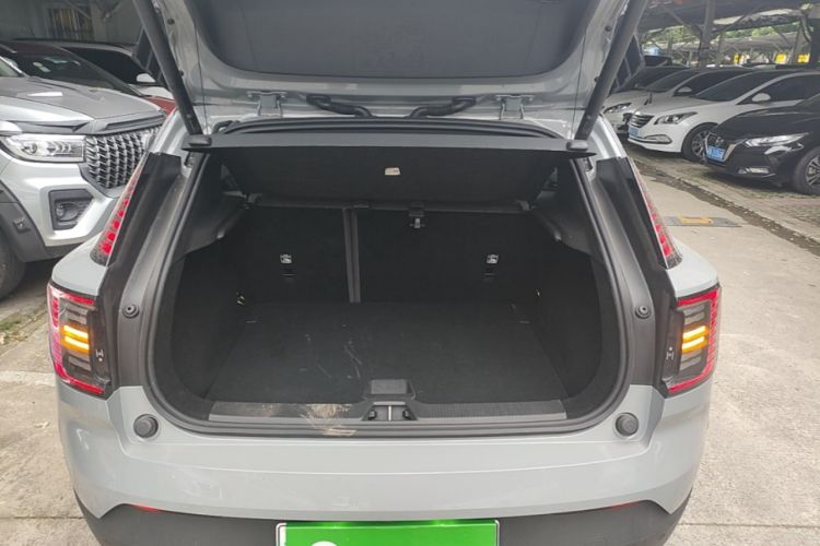 Used Volvo EX30 2025 Rear-Drive Long-Range Version Ultra Trunk