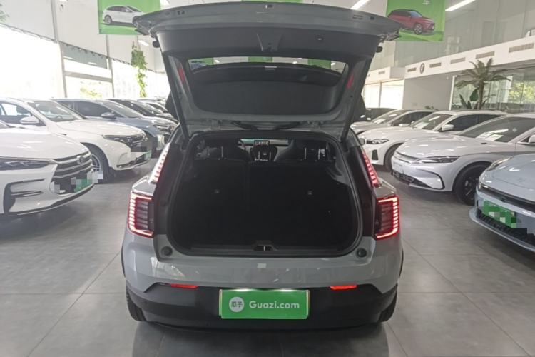 Used Volvo EX30 2025 Rear-Drive Long-Range Version Ultra Trunk