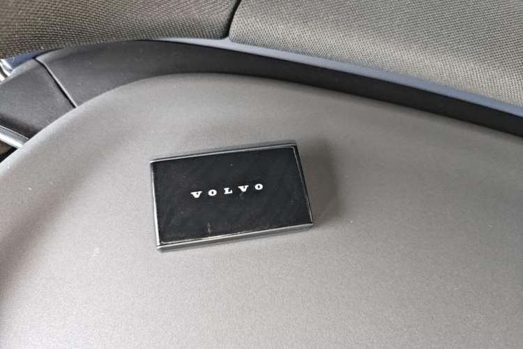Used Volvo EX30 2025 Rear-Drive Long-Range Plus Model Vehicle Key