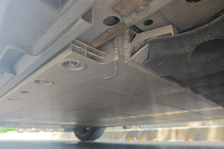 Used Volvo EX30 2025 Rear-Drive Long-Range Version Ultra Chassis Rear Left