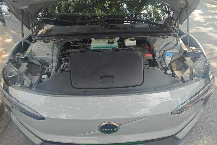 Used Volvo EX30 2025 Rear-Drive Long-Range Version Ultra Engine Bay