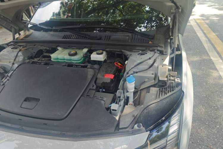 Used Volvo EX30 2025 Rear-Drive Long-Range Version Ultra Engine Bay Left