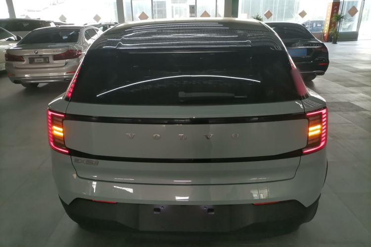 Used Volvo EX30 2025 Rear-Drive Long-Range Version Ultra Rear