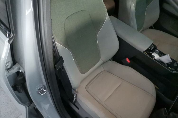 Used Volvo EX30 2025 Rear-Drive Long-Range Version Ultra Right Front Seat