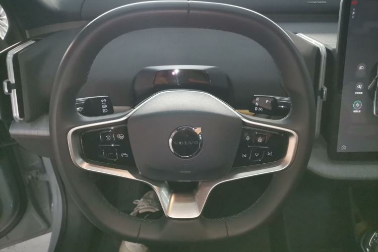 Used Volvo EX30 2025 Rear-Drive Long-Range Version Ultra Steering Wheel