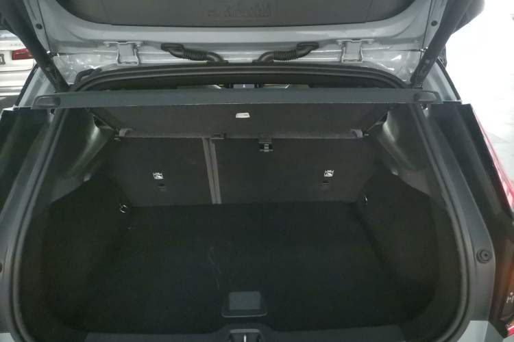 Used Volvo EX30 2025 Rear-Drive Long-Range Version Ultra Trunk