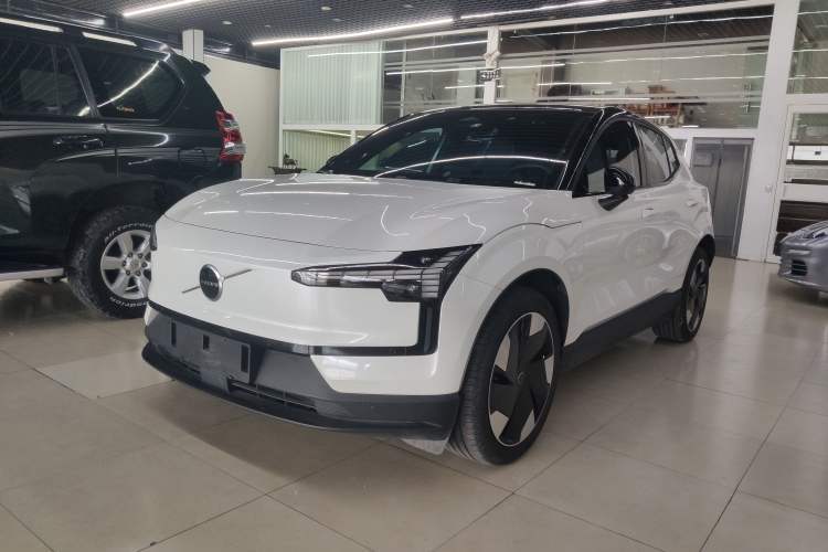 Used Volvo EX30 2025 Rear-Drive Long-Range Plus Model Guazi used car, China used car export, Used car for sale, Used cars, Cheapest cars for sale