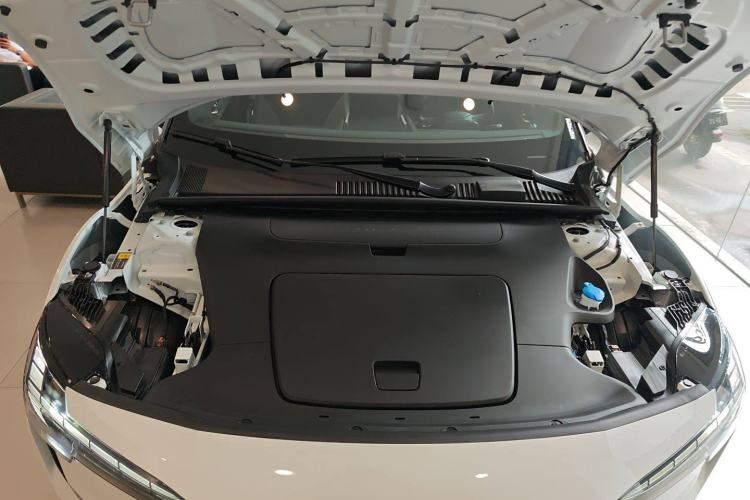Used Volvo EX30 2025 Rear-Drive Long-Range Plus Model Engine Bay