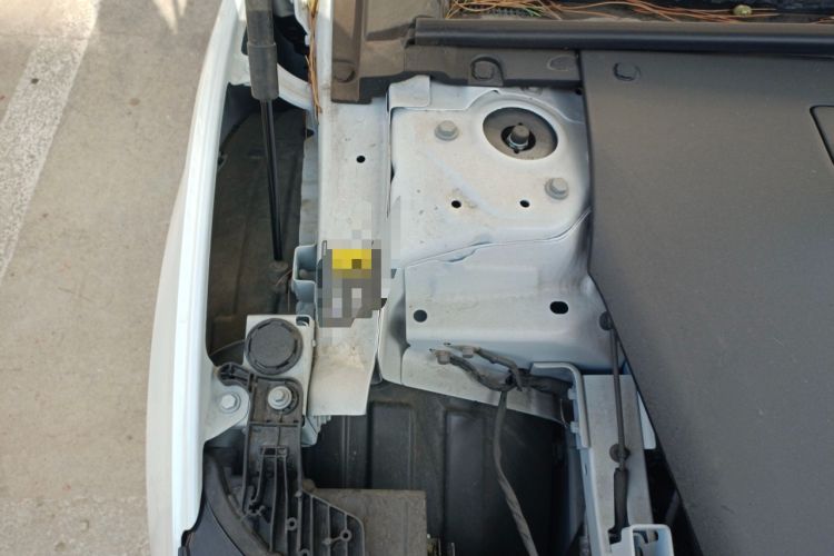 Used Volvo EX30 2025 Rear-Drive Long-Range Plus Model Engine Bay Right