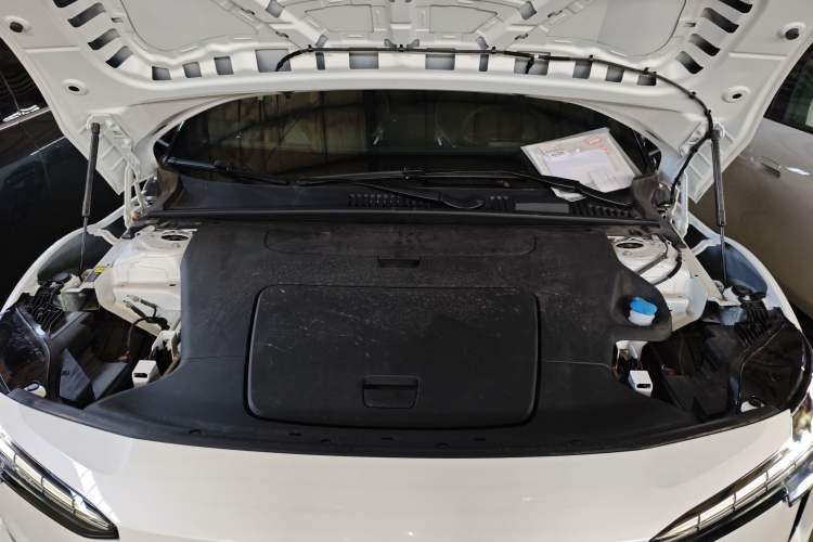 Used Volvo EX30 2025 Rear-Drive Long-Range Plus Model Engine Bay