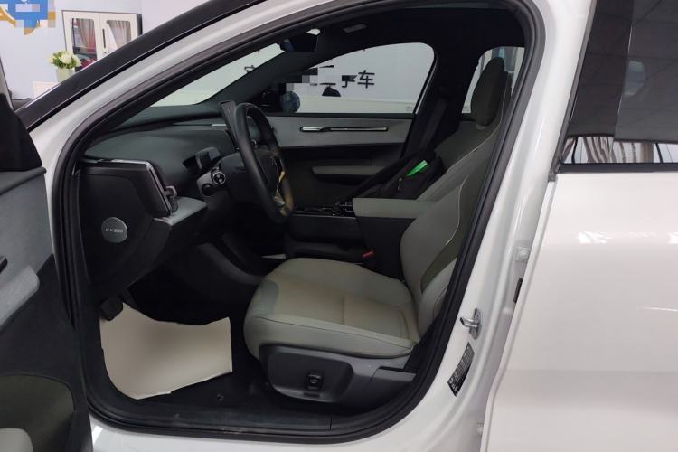 Used Volvo EX30 2025 Rear-Drive Long-Range Plus Model Left Front Seat