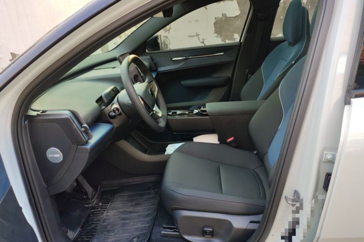 Used Volvo EX30 2025 Rear-Drive Long-Range Plus Model Left Front Seat
