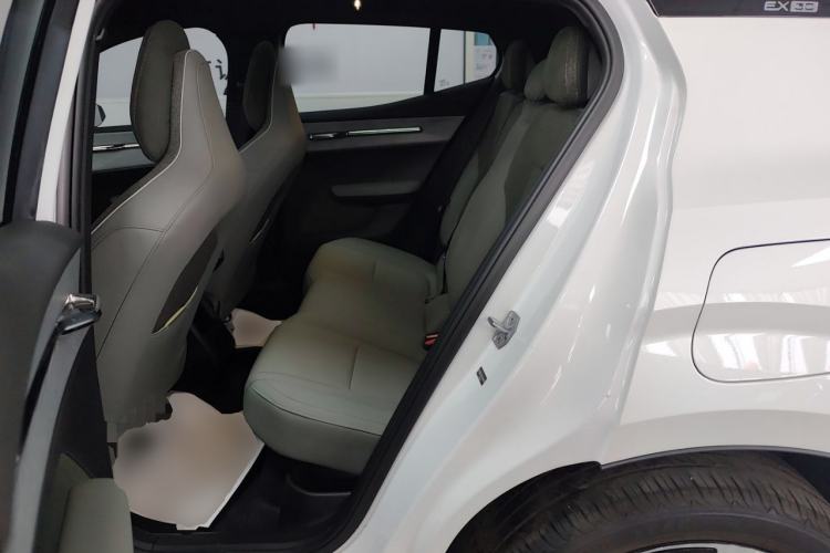 Used Volvo EX30 2025 Rear-Drive Long-Range Plus Model Left Rear Seat