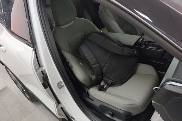 Used Volvo EX30 2025 Rear-Drive Long-Range Plus Model Right Front Seat