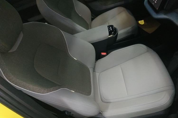 Used Volvo EX30 2025 Rear-Drive Long-Range Version Ultra Right Front Seat