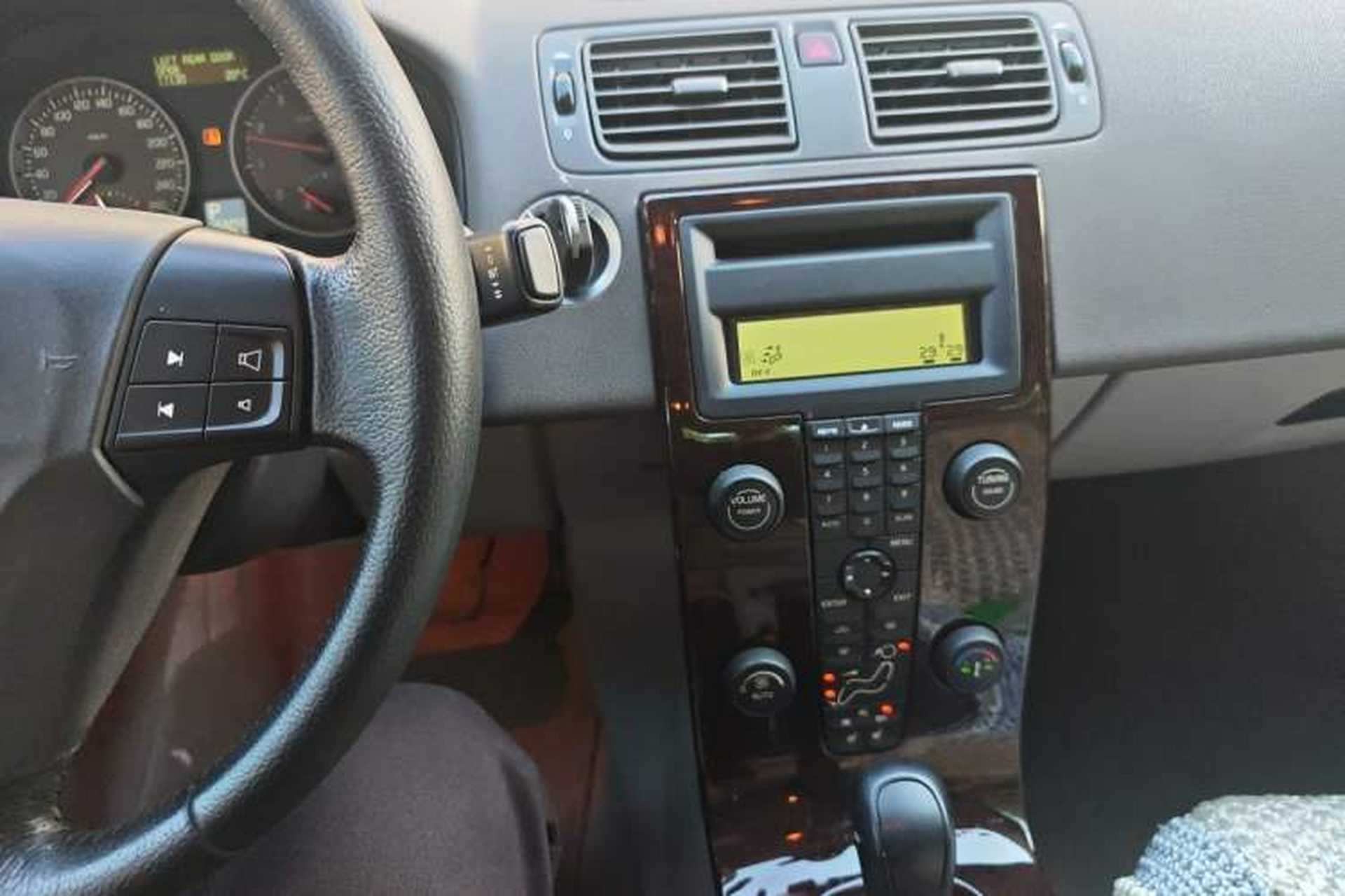 Used Volvo S40 2006 2.4i Audio And AC Panel