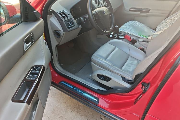 Used Volvo S40 2006 2.4i Driver Seat