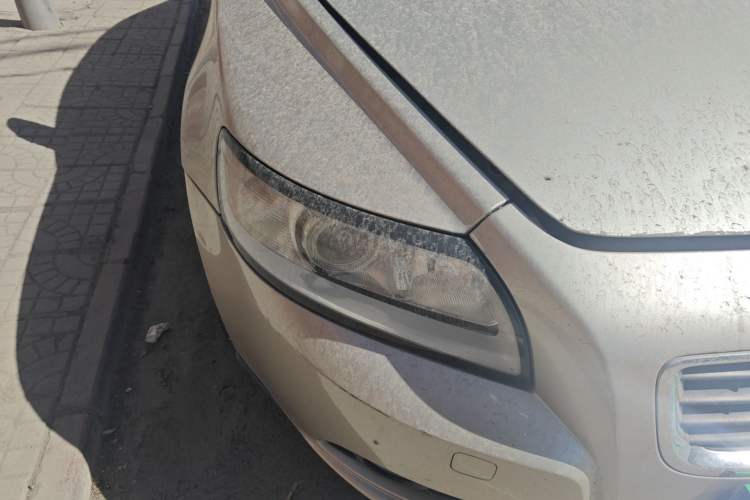 Used Volvo S40 2006 2.4i Right Front Headlight