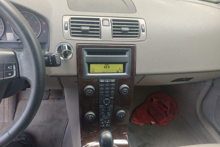 Used Volvo S40 2007 2.4i ZhiShang Edition Audio And AC Panel