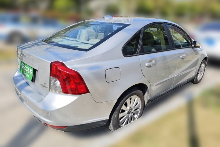 Used Volvo S40 2008 2.4i R-Design Rear Right 45 Deg