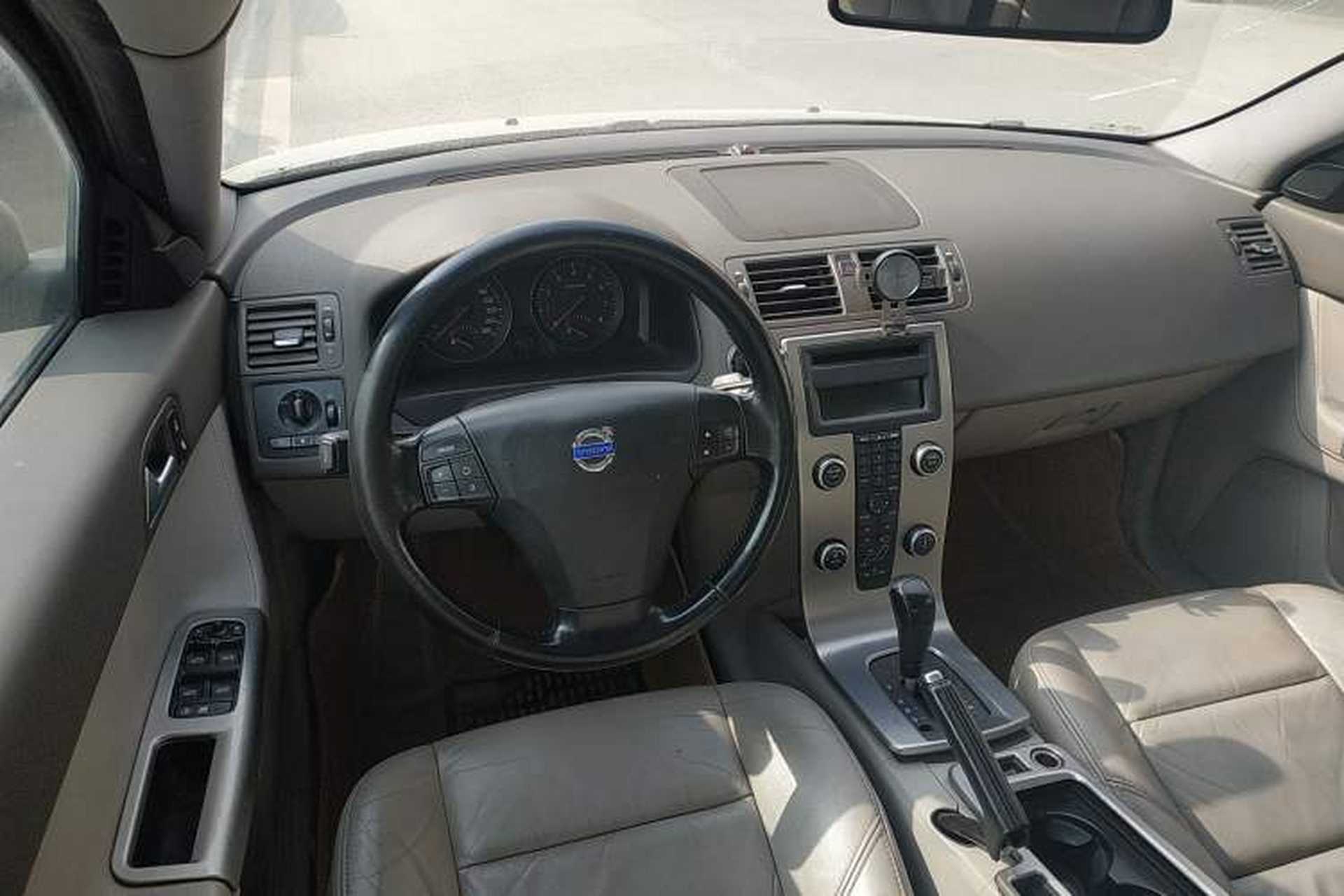 Used Volvo S40 2009 2.0L Automatic Zhiya Edition Steering Wheel