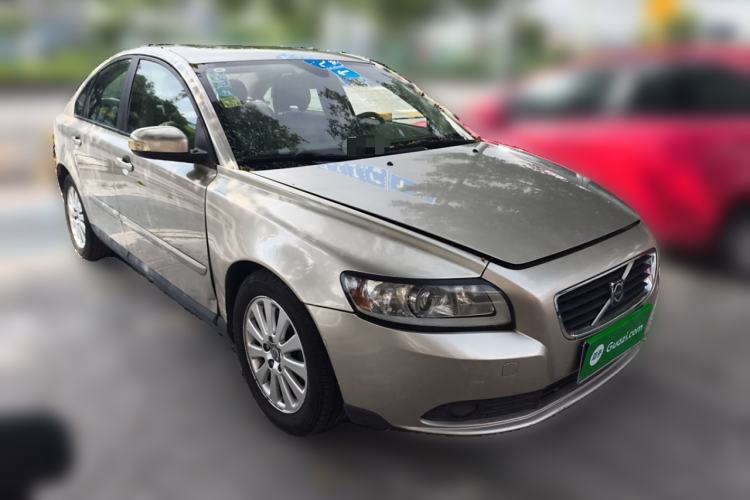 Used Volvo S40 2009 2.0L Automatic Zhiya Edition Front Right 45 Deg