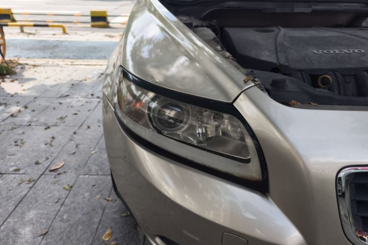 Used Volvo S40 2009 2.0L Automatic Zhiya Edition Right Front Headlight