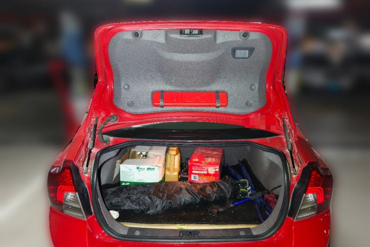 Used Volvo S40 2009 2.0L Automatic ZhiShang Edition Trunk