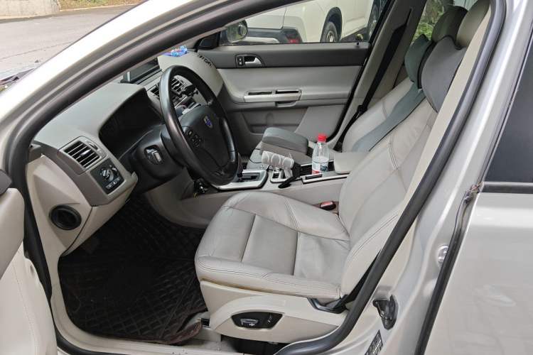 Used Volvo S40 2009 2.0L Automatic Zhiya Edition Left Front Seat