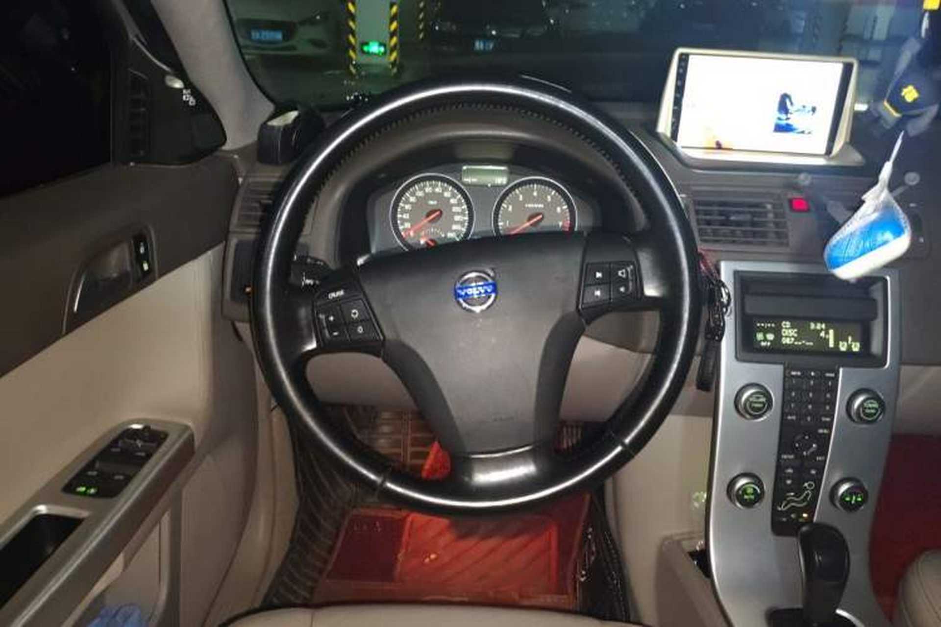 Used Volvo S40 2009 2.0L Automatic Zhiya Edition Steering Wheel