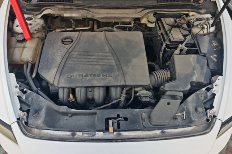 Used Volvo S40 2009 2.0L Automatic ZhiShang Edition Engine Bay