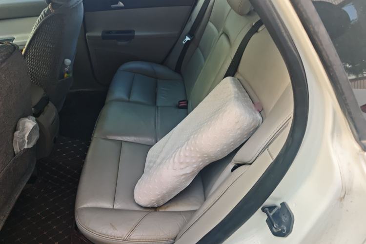 Used Volvo S40 2009 2.0L Automatic ZhiShang Edition Left Rear Seat