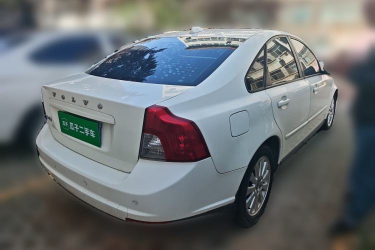 Used Volvo S40 2009 2.0L Automatic ZhiShang Edition Rear Right 45 Deg