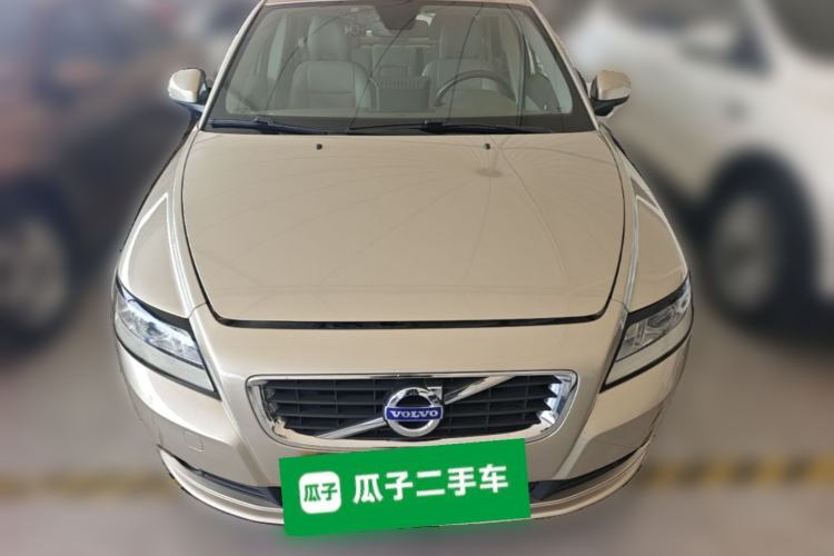 Used Volvo S40  Front