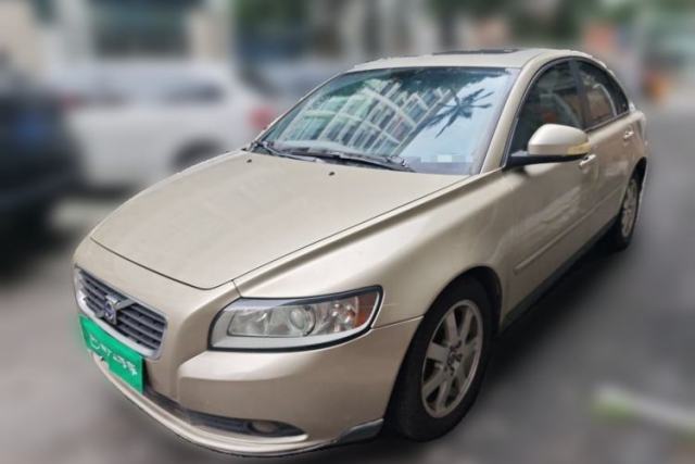 Used Volvo S40 2010 2.0L Automatic ZhiShang Edition