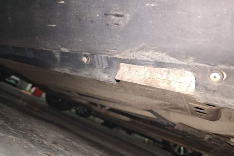 Used Volvo S40 2010 2.0L Automatic ZhiShang Edition Chassis Front Right