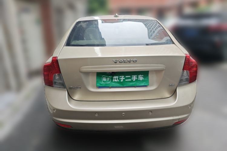 Used Volvo S40 2010 2.0L Automatic ZhiShang Edition Rear