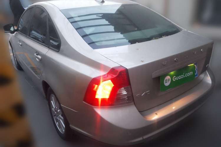 Used Volvo S40 2010 2.0L Automatic Zhiya Edition Rear Left 45 Deg