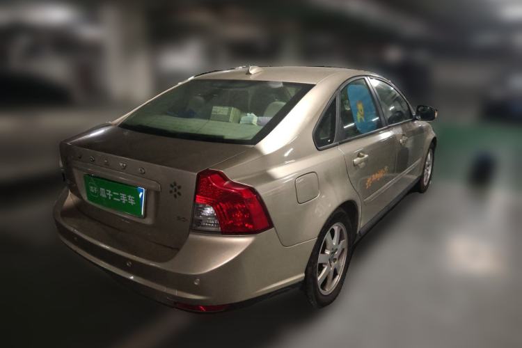 Used Volvo S40 2010 2.0L Automatic ZhiShang Edition Rear Right 45 Deg
