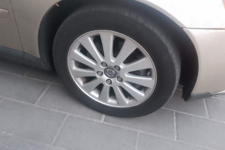 Used Volvo S40 2010 2.0L Automatic Zhiya Edition Right Front Wheel Hub