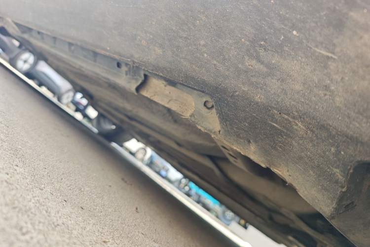 Used Volvo S40 2010 2.0L Automatic ZhiShang Edition Chassis Front Right