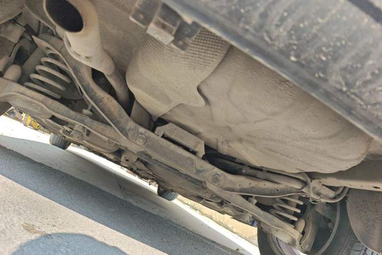 Used Volvo S40 2010 2.0L Automatic ZhiShang Edition Chassis Rear