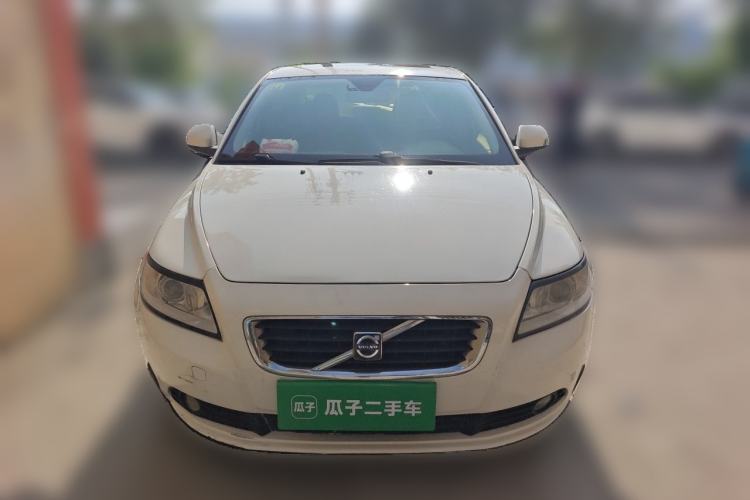 Used Volvo S40 2010 2.0L Automatic ZhiShang Edition Front